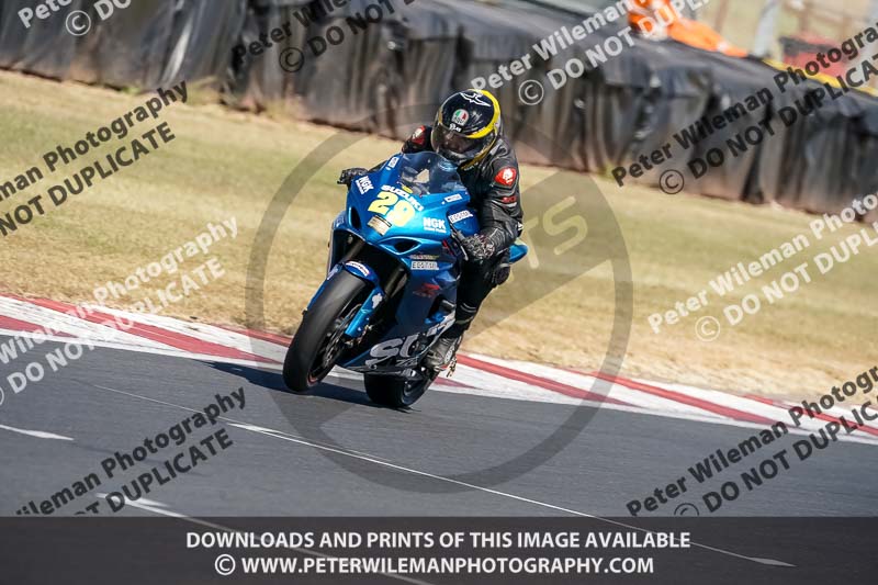 donington no limits trackday;donington park photographs;donington trackday photographs;no limits trackdays;peter wileman photography;trackday digital images;trackday photos